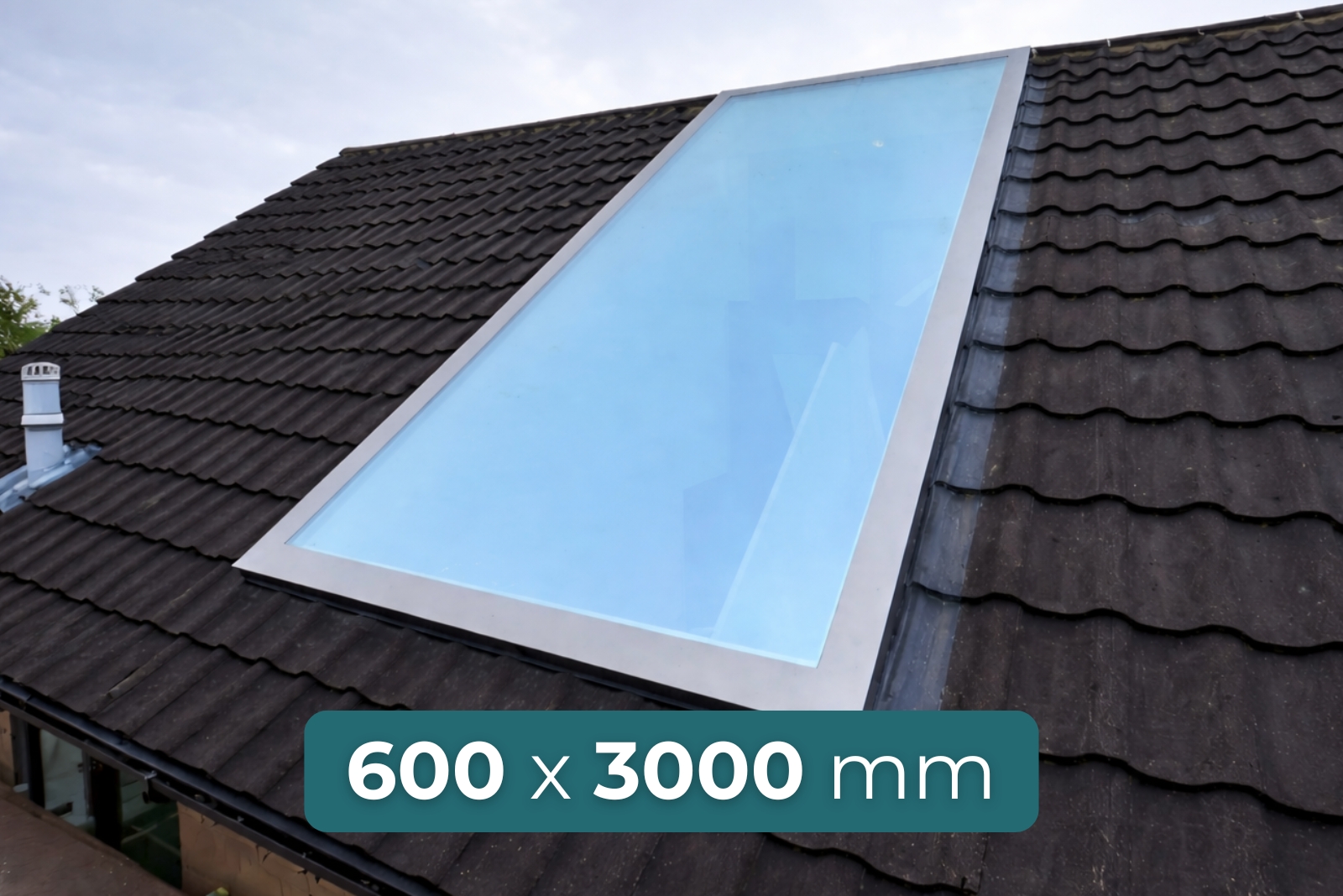 Premium Pitched Roof Rooflight 600 x 3000 mm – High Performance Glass pitched roof rooflight 600 x 3000 mm premium design with high performance glazing
